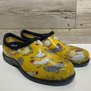 SLOGGERS Women’s Garden Shoes Yellow Chickens & Suns Print Waterproof Size 7